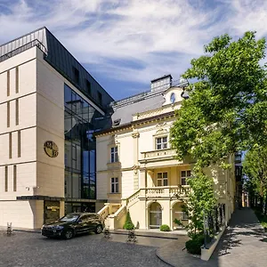 Maestral Lviv